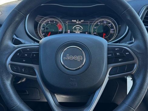 Used 2020 Jeep Cherokee Latitude image 18