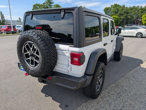 Used 2024 Jeep Wrangler Unlimited Rubicon AWD/4WD image 6