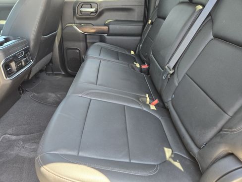 Used 2021 GMC Sierra 1500 SLT AWD/4WD image 30