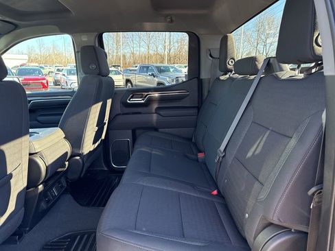 Used 2023 Chevrolet Silverado 1500 LT image 12