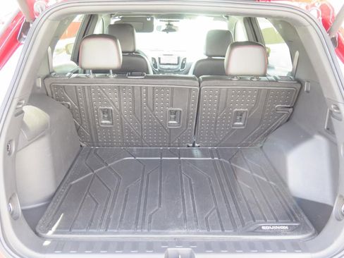 Used 2022 Chevrolet Equinox RS w/ RS Leather Package image 17