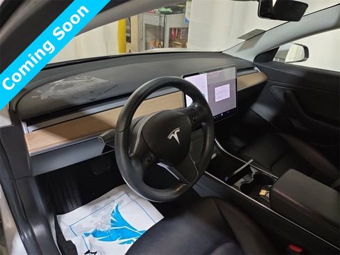 Used 2018 Tesla Model 3 Long Range image 8