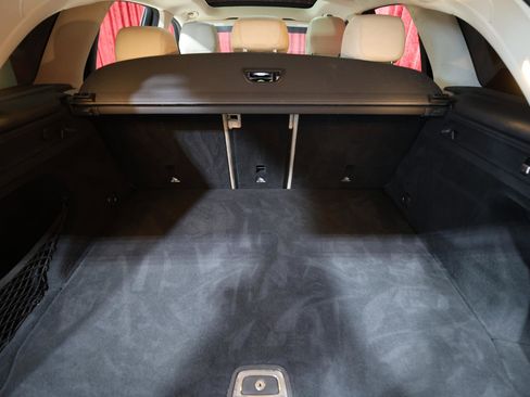 Used 2019 Mercedes-Benz GLC 300 w/ Premium Package image 27