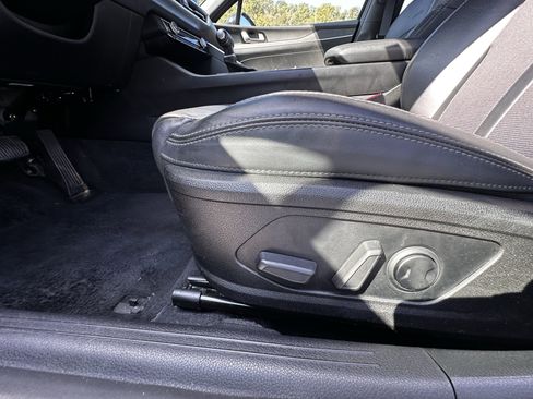 Used 2023 Kia K5 GT-Line image 8