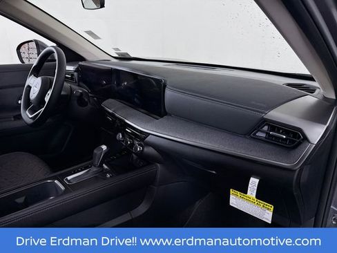 Certified 2025 Nissan Kicks SV image 26