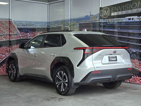 Certified 2025 Toyota bZ4X AWD image 6