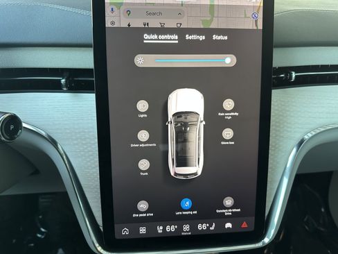 Used 2025 Volvo EX90 Plus image 23