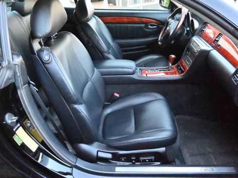 Used 2005 Lexus SC 430 Convertible image 41
