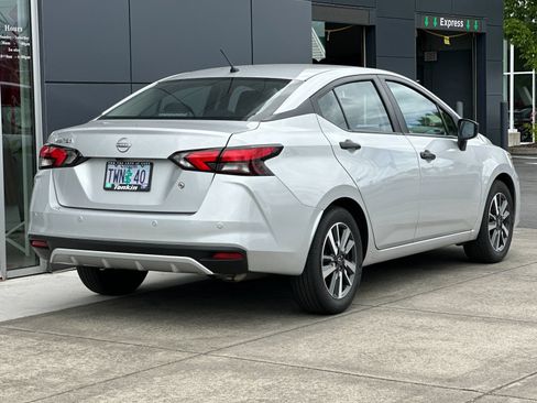 Used 2025 Nissan Versa S w/ S Plus Package FWD image 3