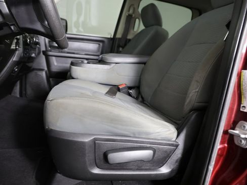 Used 2019 RAM 1500 Express w/ Express Value Package image 12