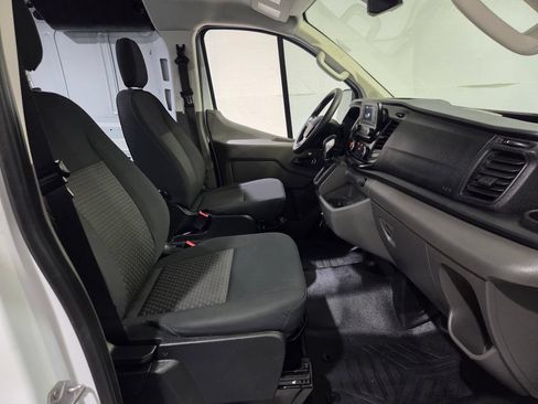 Used 2024 Ford Transit 150 Low Roof AWD image 12