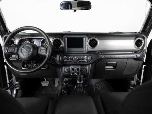 Used 2023 Jeep Wrangler Willys image 27