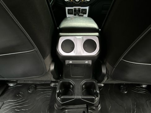 Used 2020 Jeep Wrangler Unlimited Sport image 25