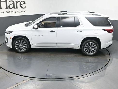 Used 2023 Chevrolet Traverse Premier w/ LPO, Floor Liner Package AWD/4WD image 44