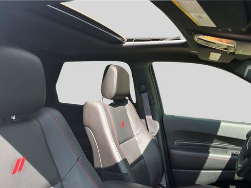 Used 2023 Dodge Durango GT AWD/4WD image 23