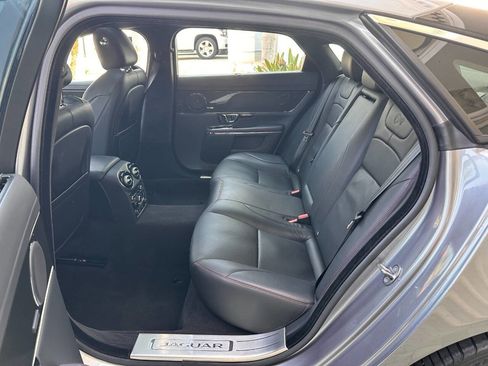 Used 2014 Jaguar XJ R LWB RWD image 65