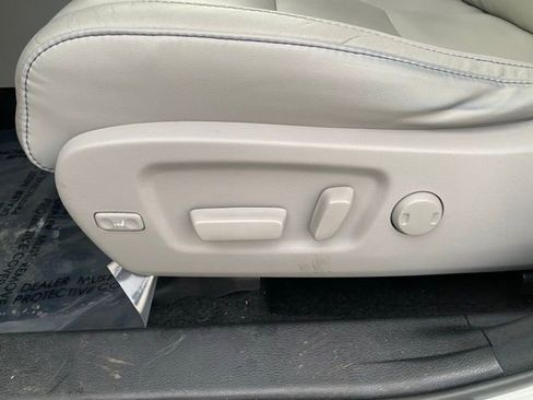 Used 2016 Toyota Highlander XLE image 20