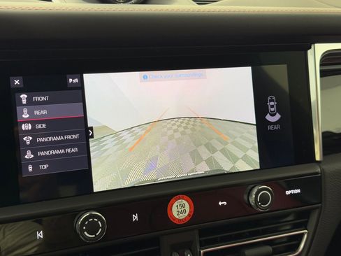 New 2026 Porsche Macan image 30