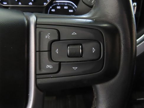 Used 2019 GMC Sierra 1500 SLT image 16