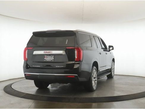 Used 2024 GMC Yukon XL Denali image 7