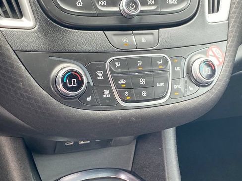 Certified 2023 Chevrolet Malibu LT FWD image 12
