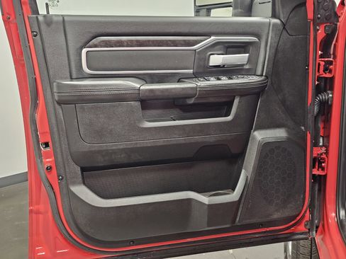 Used 2024 RAM 2500 Big Horn w/ Bed Utility Group image 14