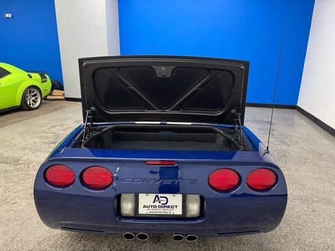 Used 2004 Chevrolet Corvette Z06 w/ Z06 Preferred Equipment Group RWD image 25