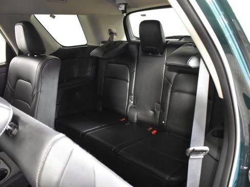 Used 2024 Nissan Pathfinder SL w/ Cargo Package AWD/4WD image 32
