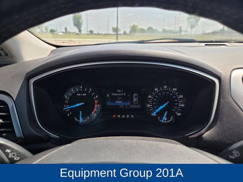 Used 2016 Ford Fusion SE w/ Equipment Group 201A FWD image 16