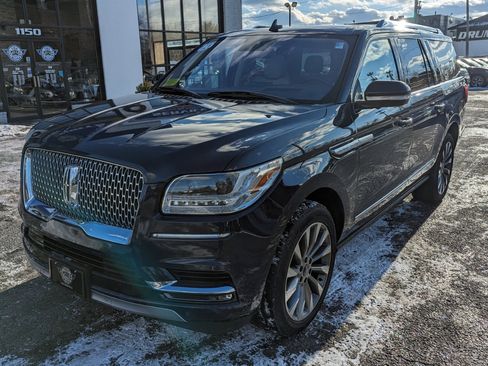 Used 2020 Lincoln Navigator L Reserve w/ Equipment Group 201A Reserve image 2