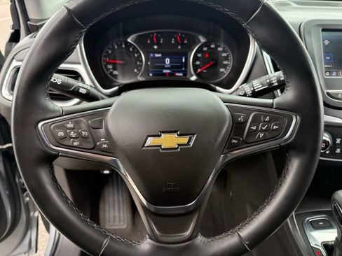 Used 2024 Chevrolet Equinox LT AWD/4WD image 12