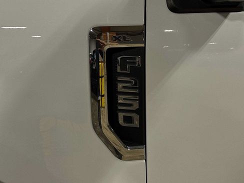 Used 2022 Ford F250 XL w/ Power Equipment Group AWD/4WD image 24