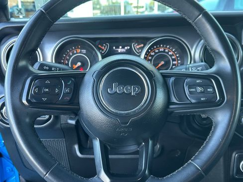 Certified 2023 Jeep Gladiator Sport image 22