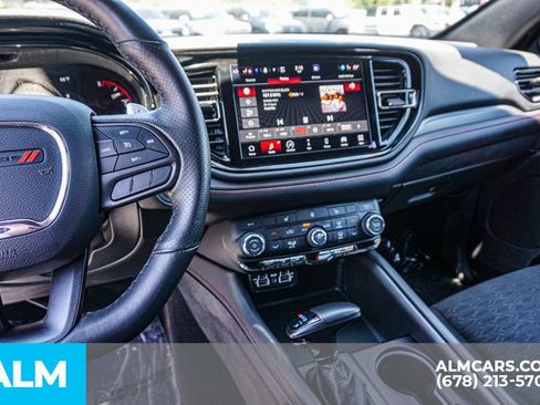 Used 2025 Dodge Durango GT RWD image 35