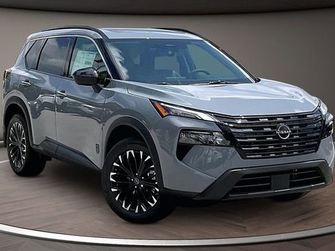 New 2026 Nissan Rogue SV FWD image 2