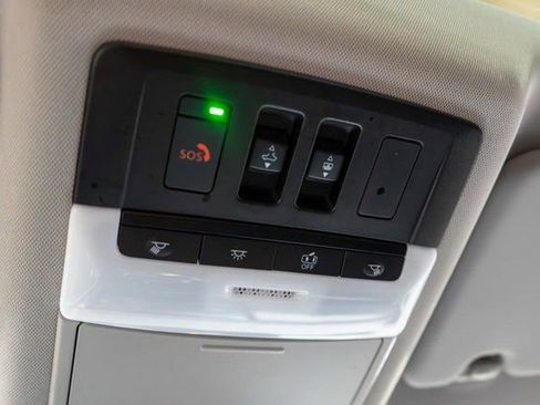 New 2024 Nissan Rogue SL w/ SL Premium Package AWD/4WD image 36