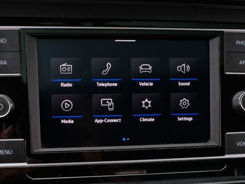 Used 2021 Volkswagen Jetta SE image 33