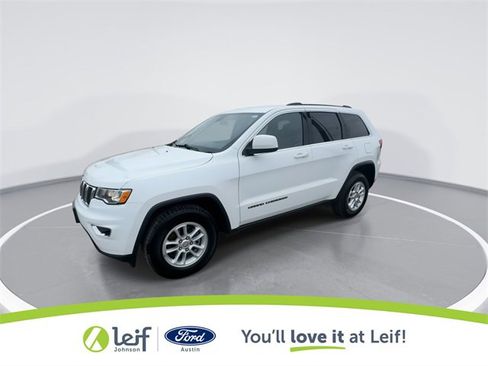 Used 2019 Jeep Grand Cherokee Laredo image 5