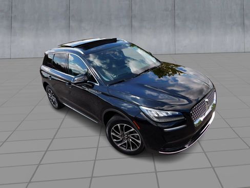 Used 2020 Lincoln Corsair Reserve w/ Equipment Group 201A AWD/4WD image 2