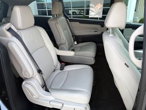 Used 2025 Honda Odyssey EX-L image 12