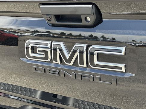 New 2026 GMC Canyon Denali w/ LPO, Denali Black Edition AWD/4WD image 28