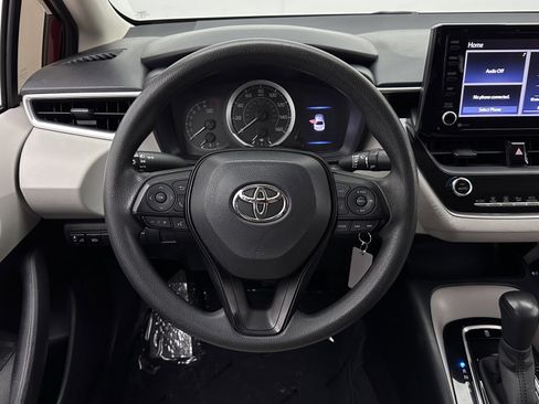 Used 2022 Toyota Corolla LE image 24
