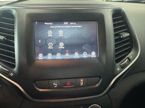 Used 2021 Jeep Cherokee Latitude Lux image 29