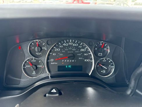 New 2026 Chevrolet Express 2500 w/ Driver Convenience Package RWD image 21