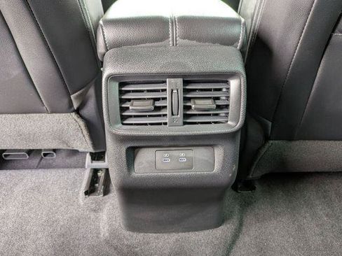 Used 2025 Nissan Murano SV AWD/4WD image 23