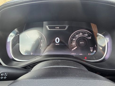 Used 2025 RAM 1500 Laramie AWD/4WD image 18