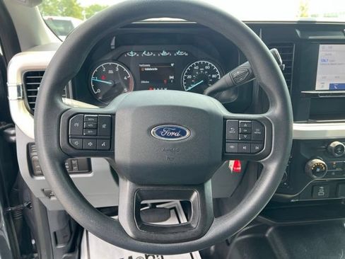 Used 2025 Ford F350 XL AWD/4WD image 13