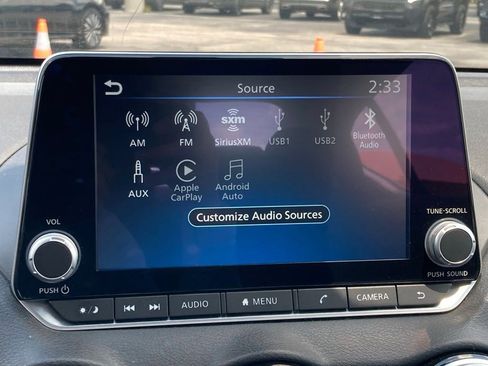 Used 2024 Nissan Sentra SV FWD image 18