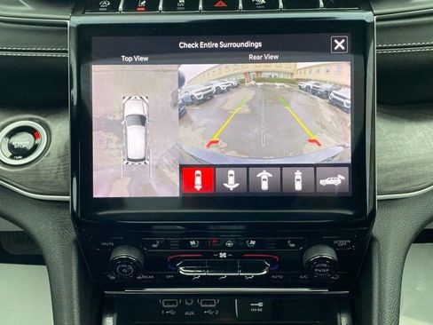 Used 2024 Jeep Grand Cherokee L Limited w/ Luxury Tech Group II image 43