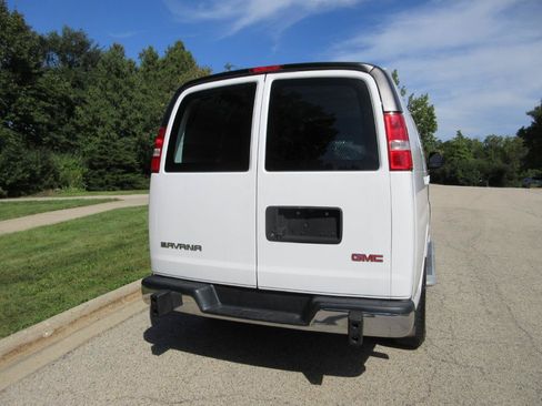 Used 2020 GMC Savana 2500 w/ Driver Convenience Package RWD image 10